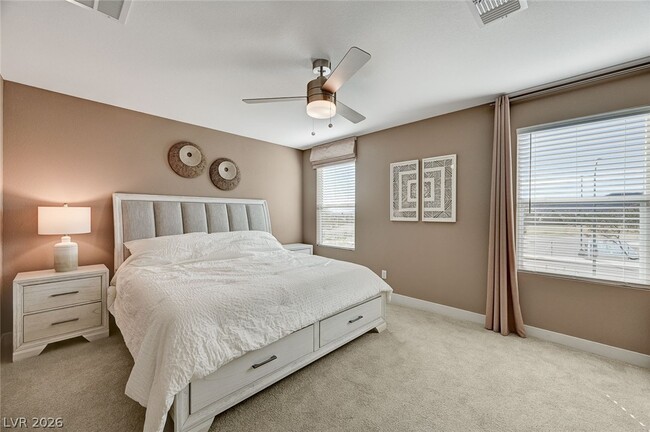 Building Photo - 10029 Luna River Ave