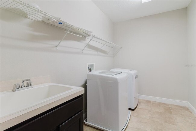Building Photo - 1389 Heritage Landings Dr