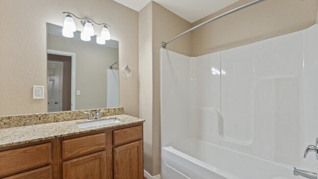 Building Photo - "Spacious 3-Bedroom Duplex in Prime Spring...