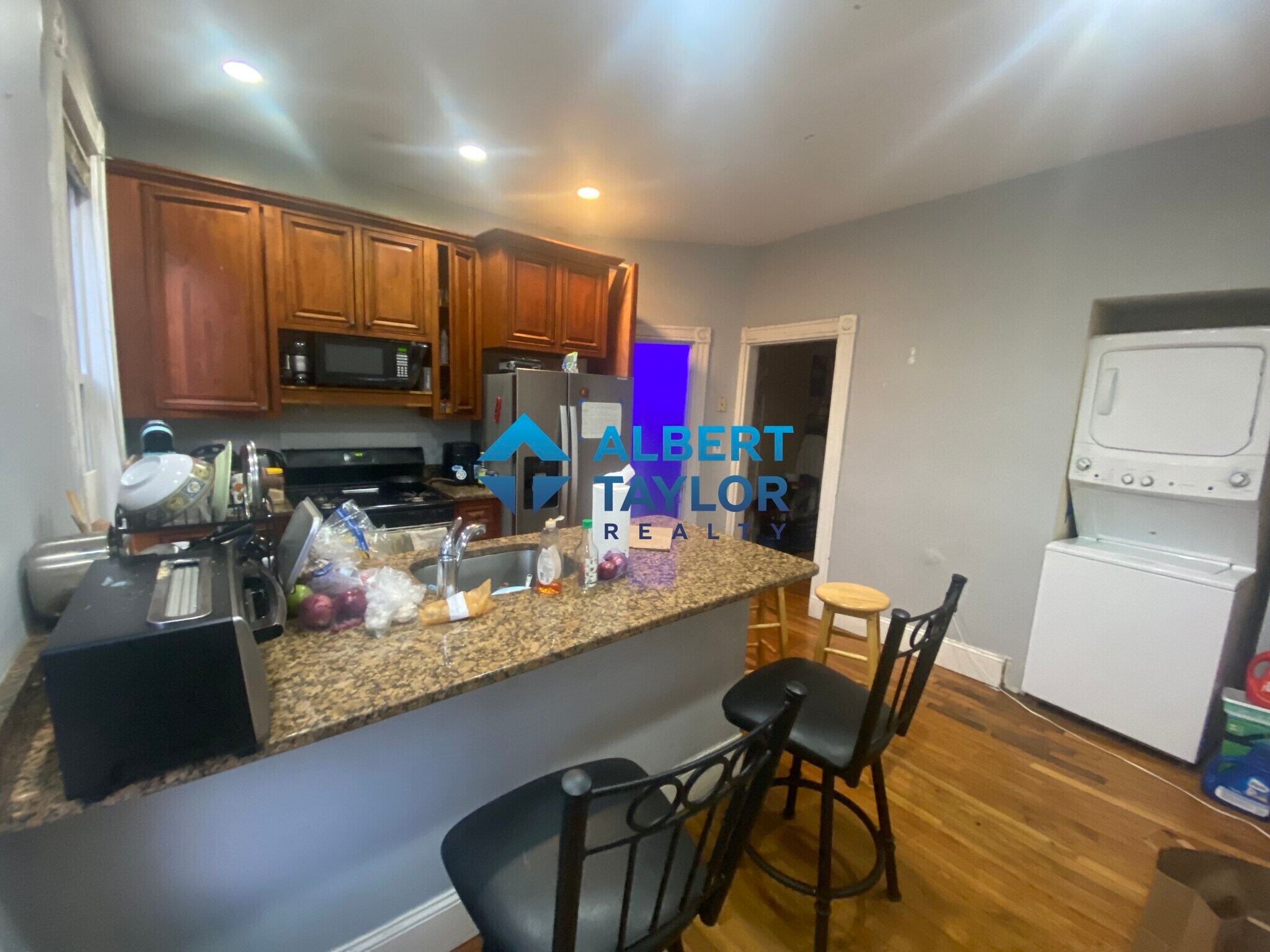 Building Photo - 36 Cherokee St