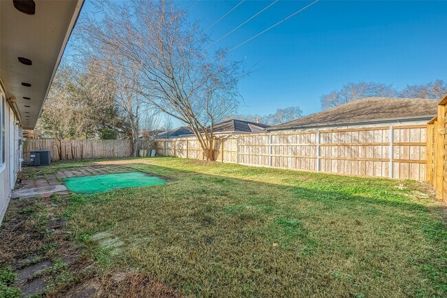 Building Photo - 3806 Embarcadero Dr