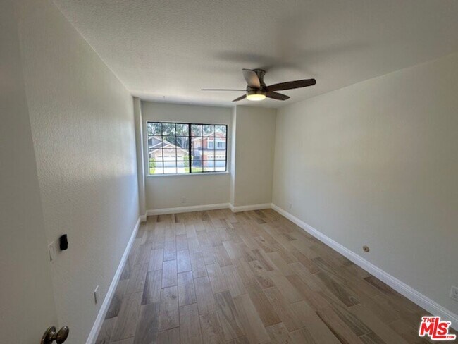 Building Photo - 6501 Bradley Pl