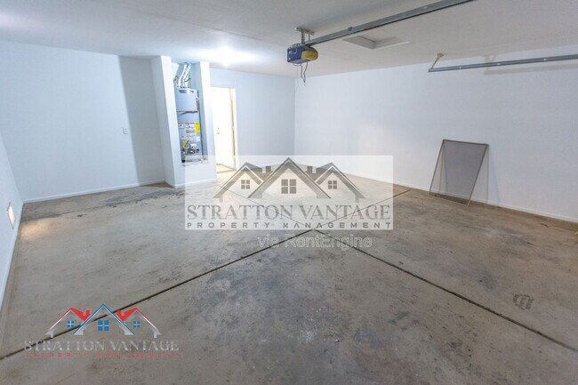 Building Photo - 40510 W Hayden Dr