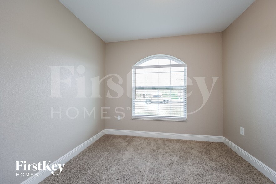 Building Photo - 1581 Lemon Ave