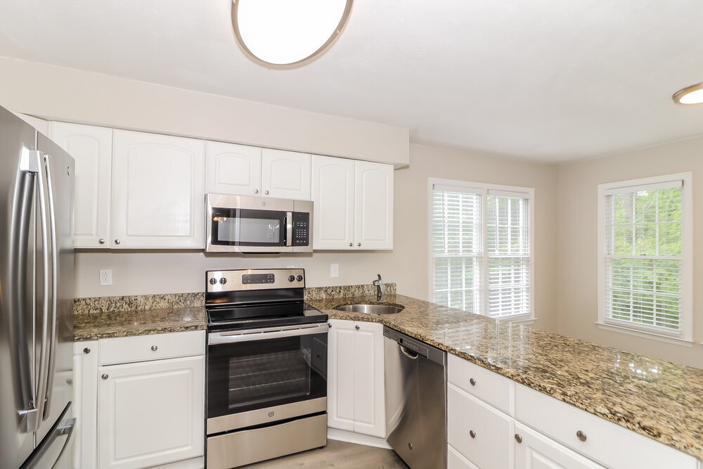Building Photo - 1484 Yorktown Dr NW