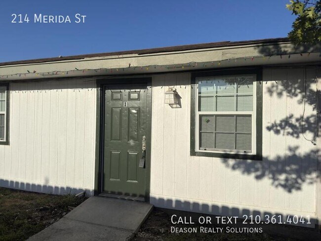 Building Photo - 214 Merida St