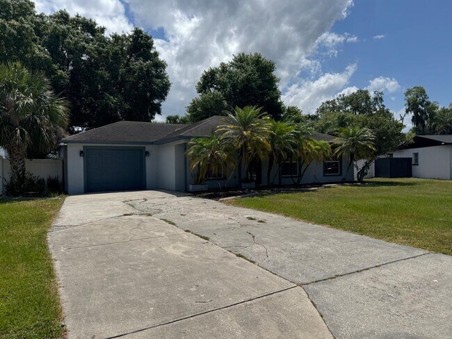 Building Photo - COMING SOON 3-2 Stunning House