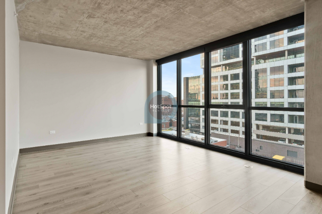 Building Photo - 172 N Ada St