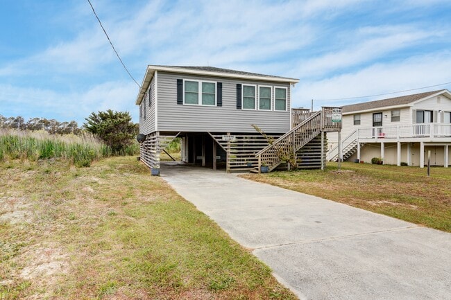 Primary Photo - 8218 S Old Oregon Inlet Rd