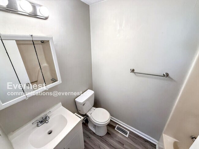 Building Photo - 1525 6th Way NW