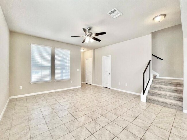 Building Photo - 417 Katmai Cir