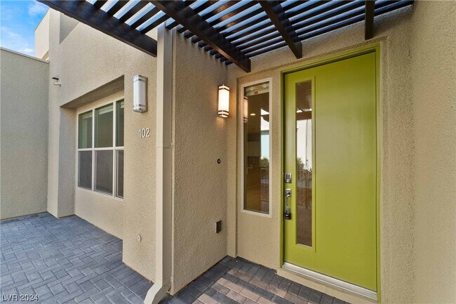Building Photo - 11274 Cactus Tower Ave