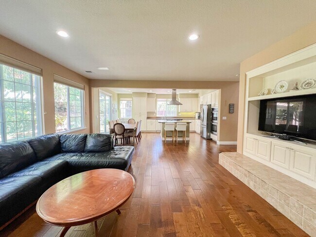 Building Photo - Spacious San Ramon Windemere Home.