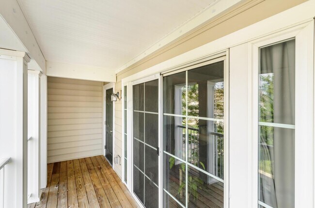 Building Photo - 4201 Bradhurst Dr