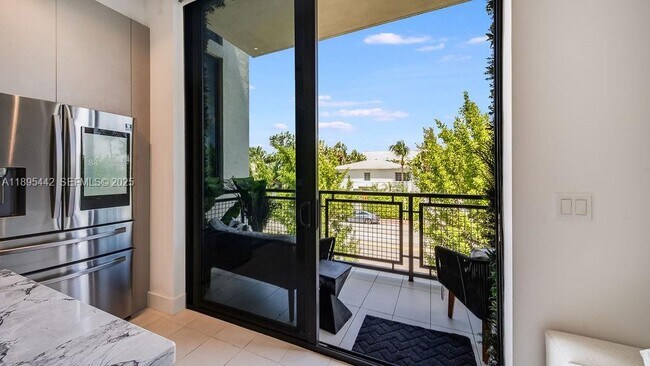 Building Photo - 1030 15th St