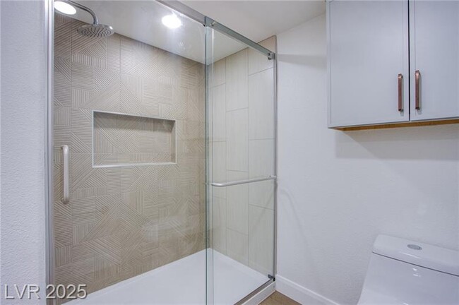 Building Photo - 7255 W Sunset Rd