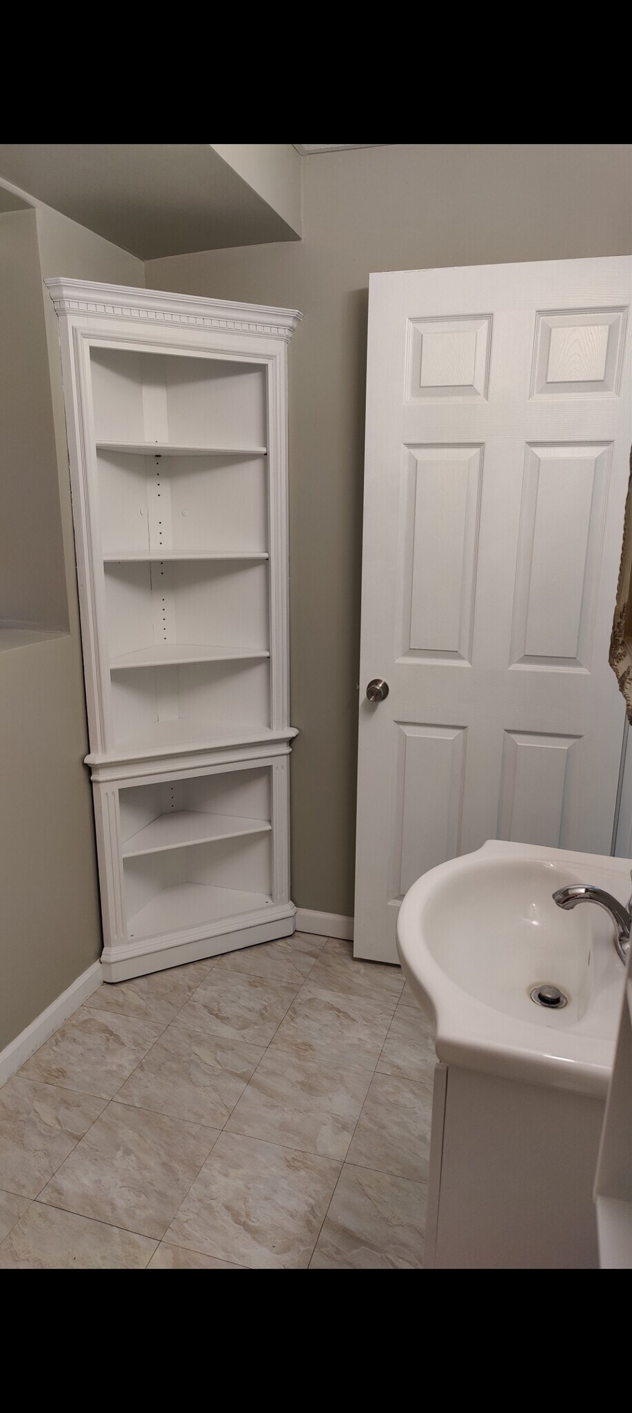 bathroom - 40 Serenity Ln