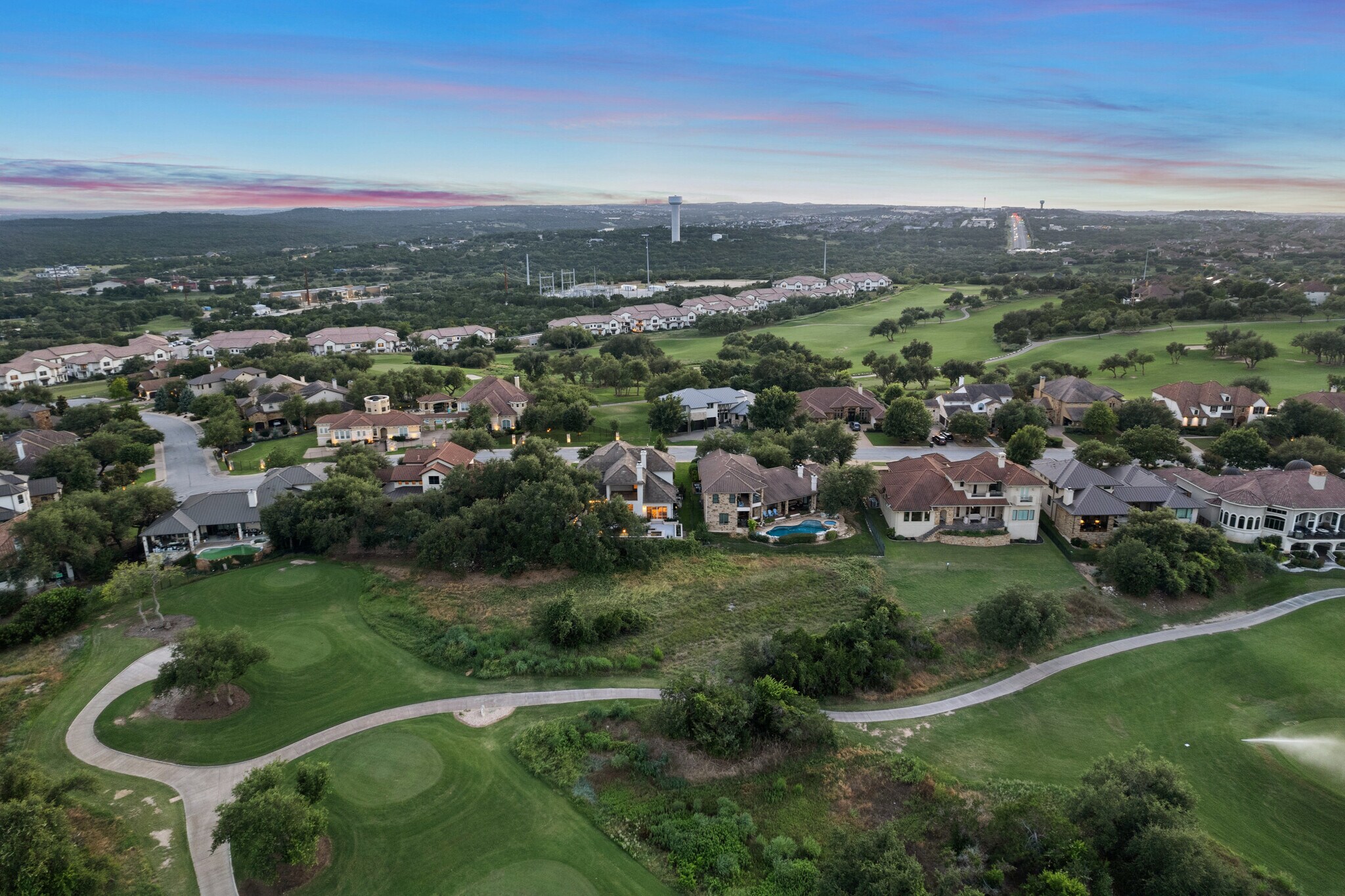 Building Photo - 4113 Sugarloaf Dr