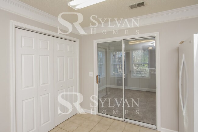 Building Photo - Welcome to Your 3BR 2BA Dream Home