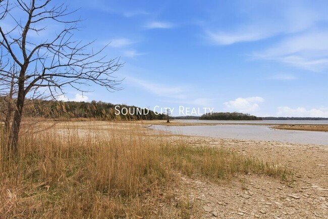 Building Photo - 5112 Bay Overlook Dr