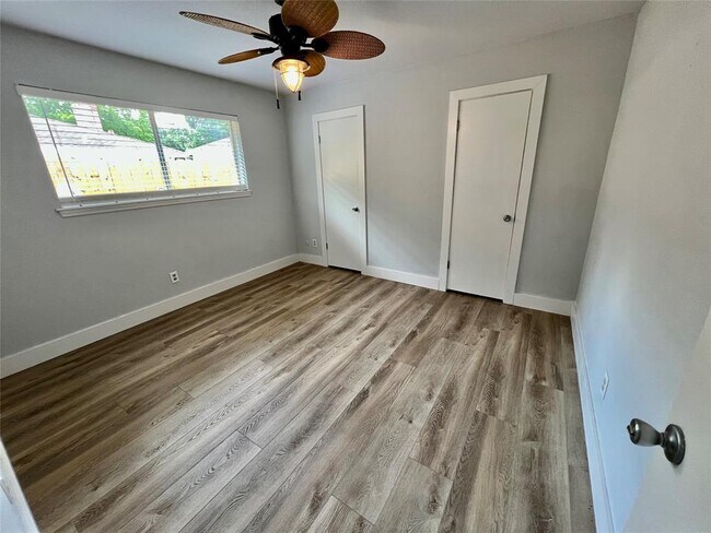 Building Photo - 14007 Overbrook Ln
