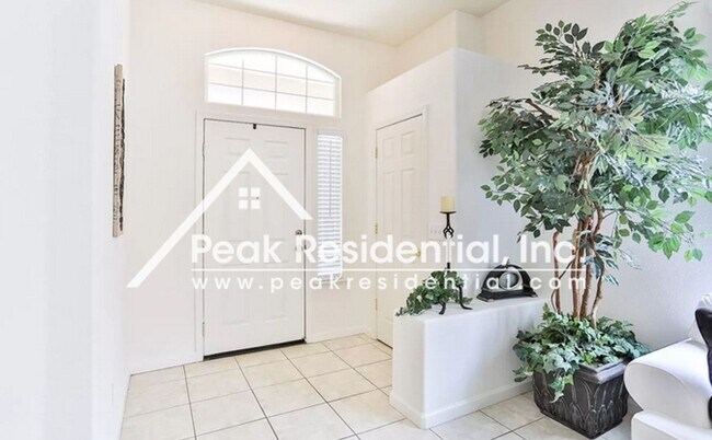 Building Photo - Spacious Elk Grove 4bd/2ba Home with 2 Car...