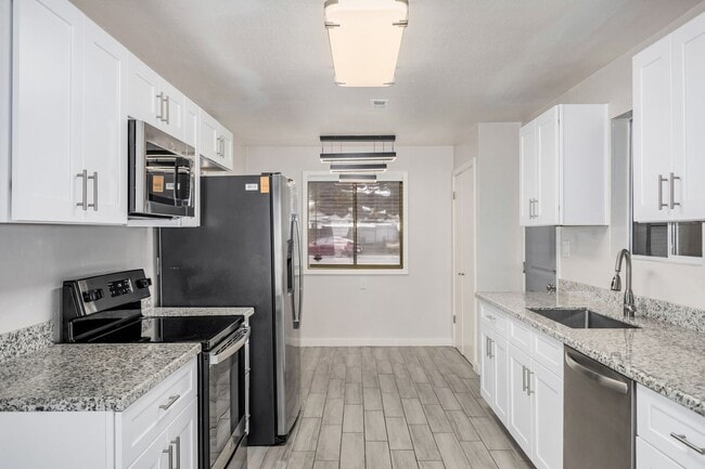 Building Photo - Home For Rent in Cavalier Estates!