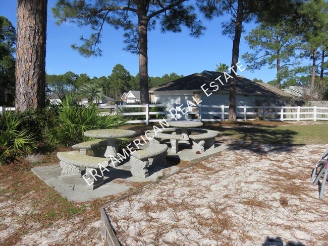 Building Photo - Home overlooking a pond