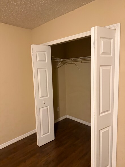 Building Photo - 3819 Pyrite Dr