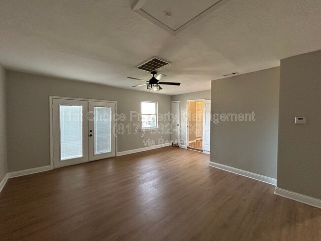 Building Photo - 5929 Gayle Dr