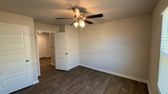 Building Photo - 11426 Elemis Dr