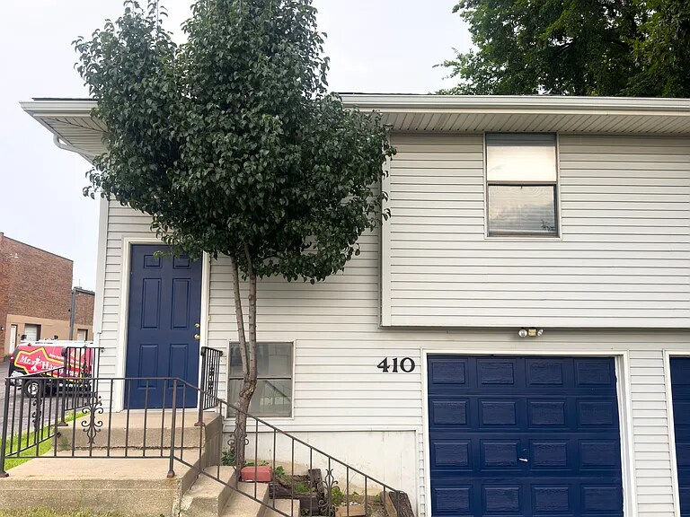 Primary Photo - 410 NE 81st St