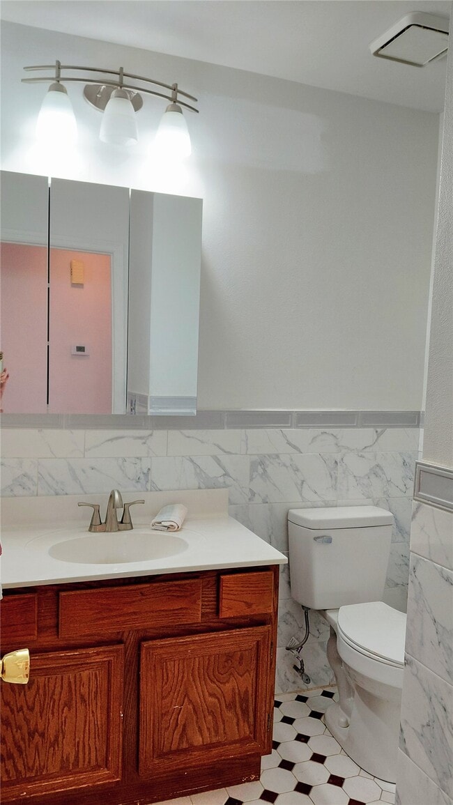 Building Photo - 961 Villa Gran Way