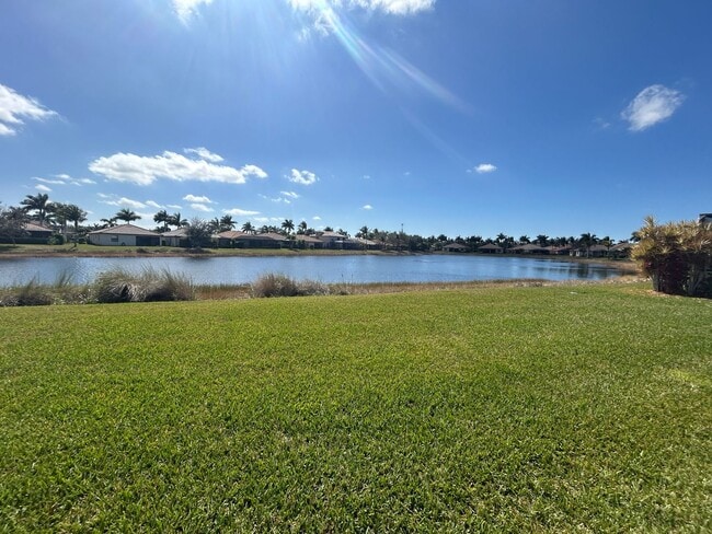 Building Photo - 11294 Red Bluff Ln