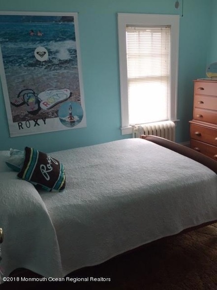 Building Photo - 318 15th Ave