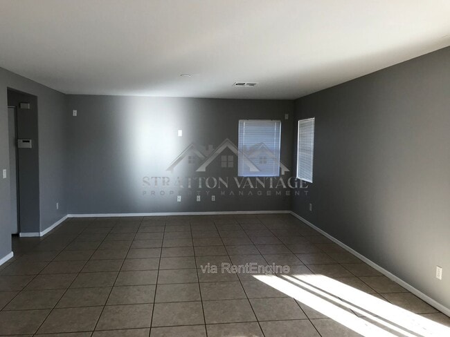 Building Photo - 12525 W Rosewood Ln