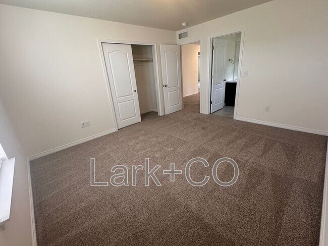 Building Photo - 629 Sundance Cir