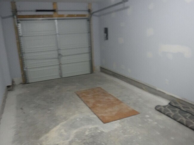 Building Photo - 188 Drexel Ct