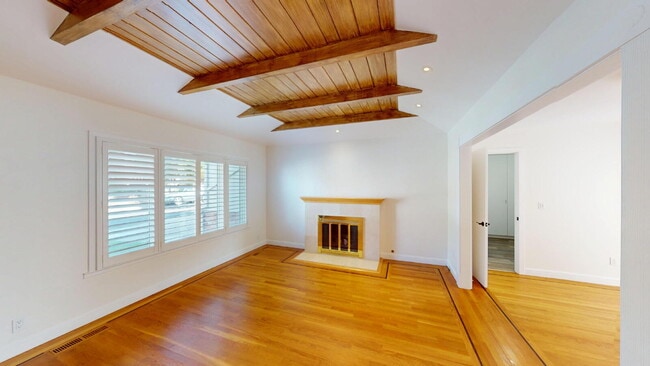 Building Photo - Modern Comfort Meets Everyday Convenience ...