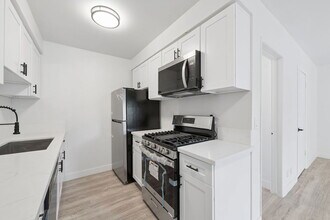 Building Photo - 6828 Fulton Ave