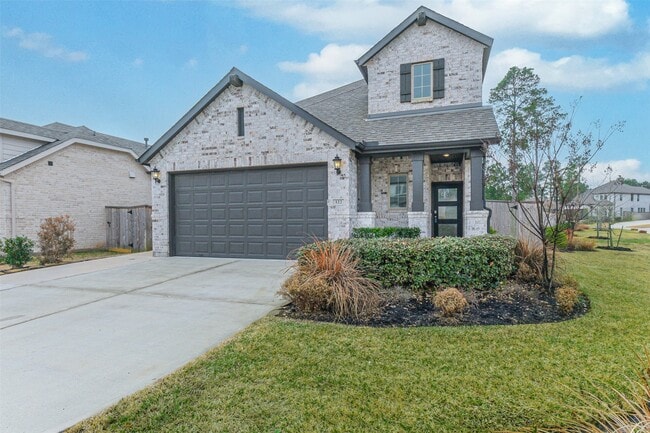 Primary Photo - 122 Vine Mint Dr