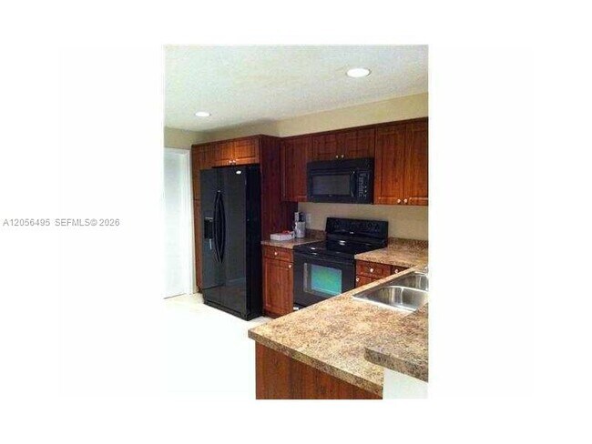 Building Photo - 1621 Barcelona Way