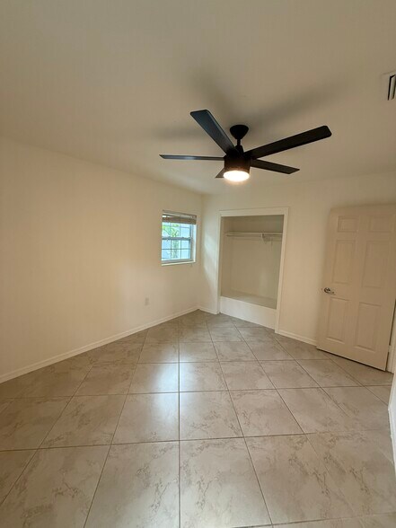 room 2 - 2315 Carroll Pl