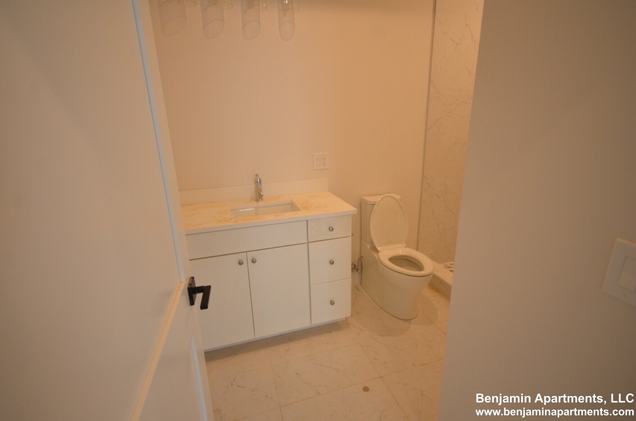 Building Photo - 16-18 Highgate St. Unit 102