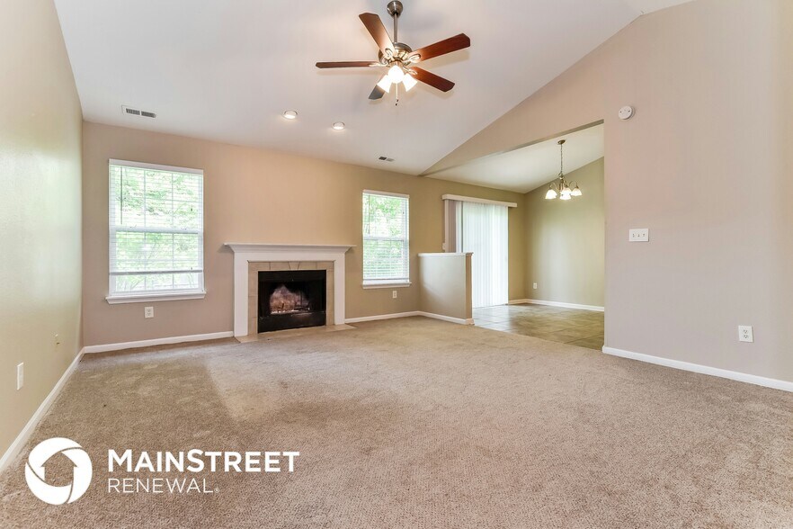 Building Photo - 1942 Mare Ave