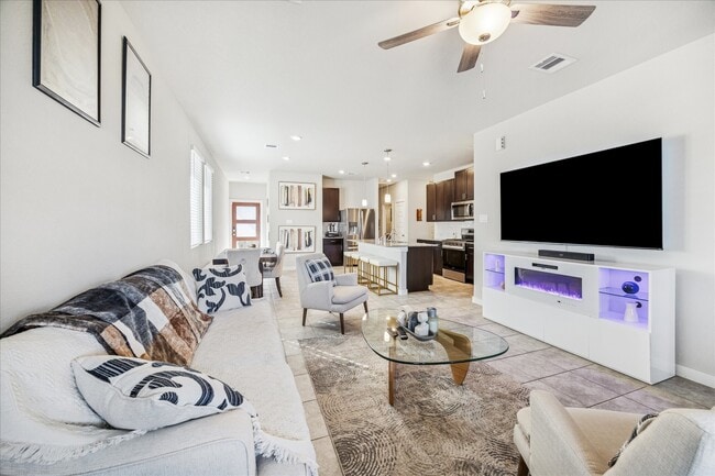 Building Photo - 5547 Madden Ln