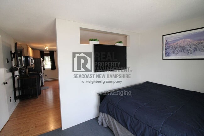 Building Photo - 93 Henry Law Ave