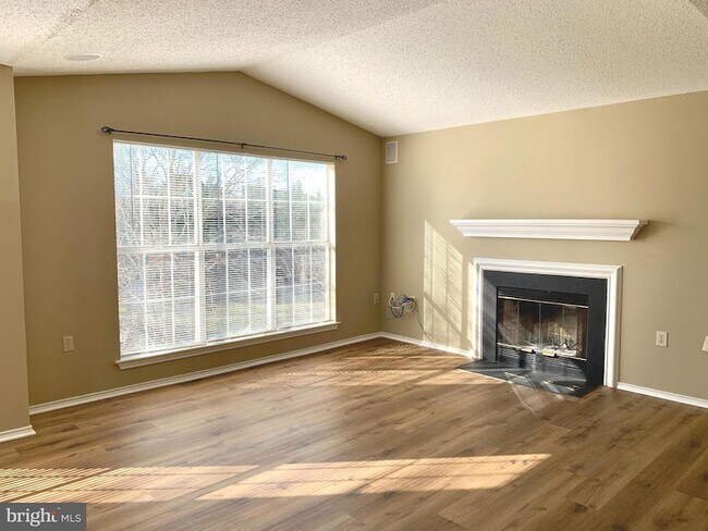 Building Photo - 21033 Timber Ridge Terrace