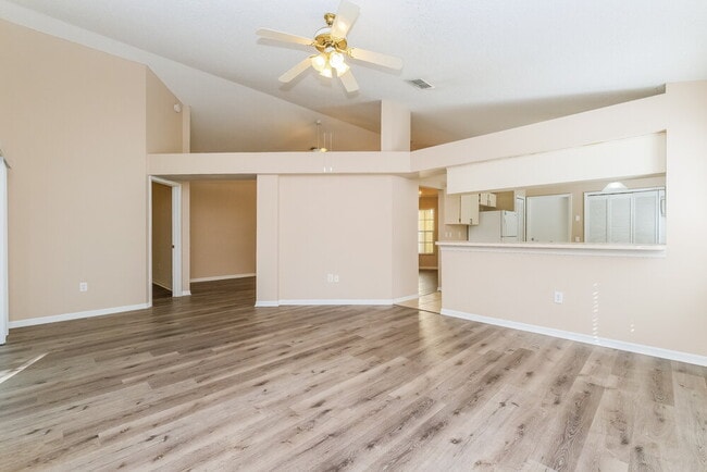 Building Photo - 28246 Tall Grass Dr