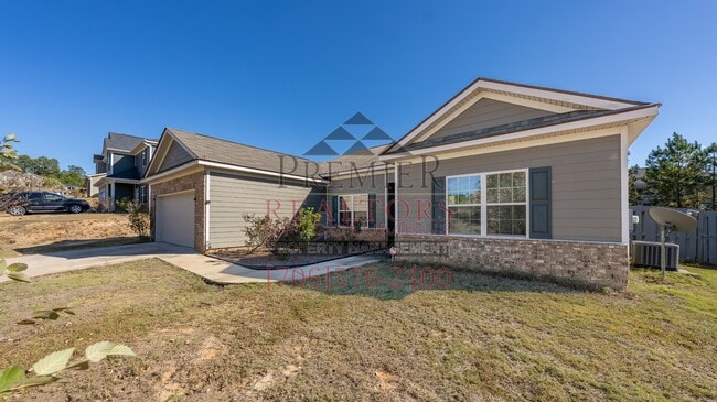 Building Photo - 5116 Magazine Ln